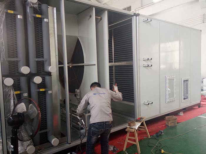 威海某大型化工企業兩台10%濕度，40000風量2台91看片在线下载機組